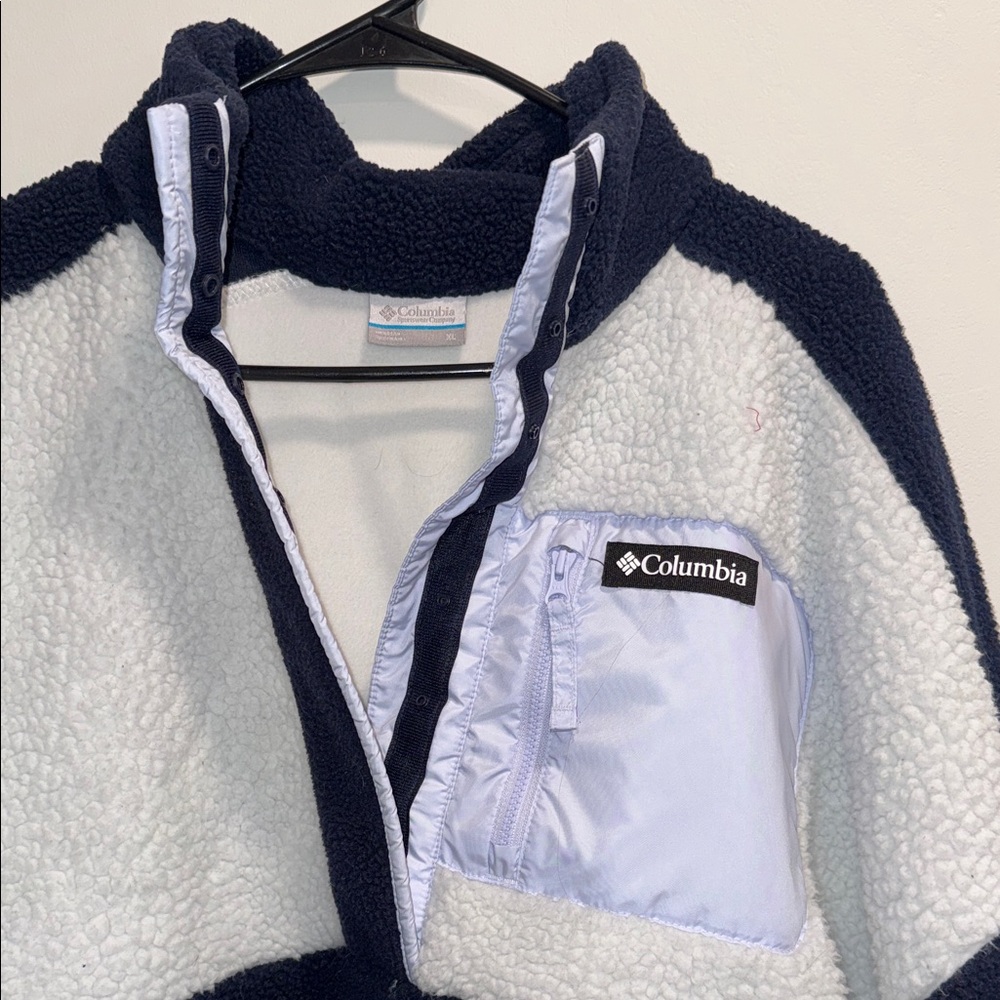Columbia Navy and White Fleece Pullover - Picture 2 of 8